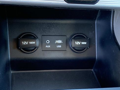 Used 2019 Hyundai Elantra SEL FWD image 12
