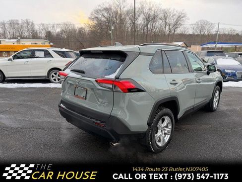 Used 2021 Toyota RAV4 XLE image 7