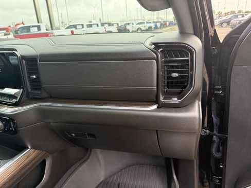 Used 2022 Chevrolet Silverado 1500 RST w/ Z71 Off-Road Package image 44