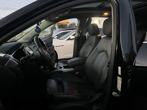 Used 2013 Cadillac SRX Luxury w/ Driver Awareness Package image 9