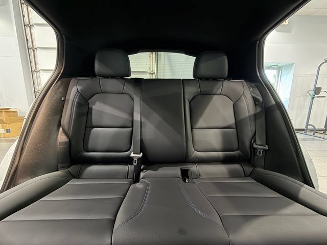 Used 2024 Buick Envista Sport Touring w/ Convenience I Package FWD image 26