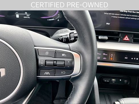 Certified 2023 Kia Sportage EX FWD image 17