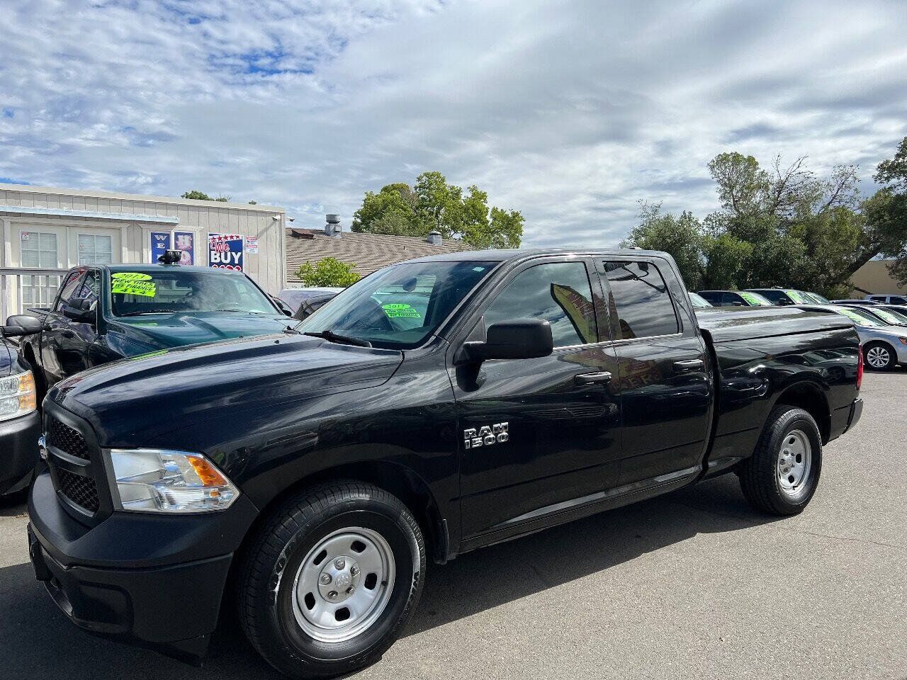 Used 2015 RAM 1500 Tradesman RWD image 2
