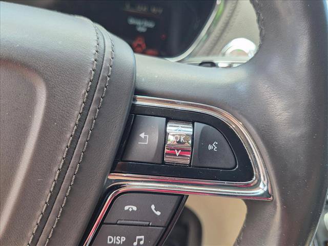 Used 2017 Lincoln Continental Select w/ Climate Package FWD image 11