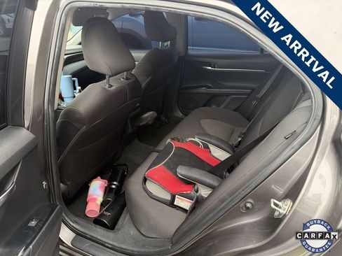 Used 2020 Toyota Camry LE w/ Carpet Mat Package image 6