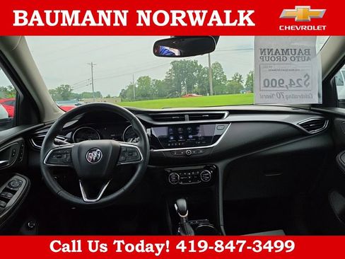 Used 2022 Buick Encore GX Essence w/ Experience Buick Package AWD/4WD image 4