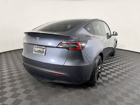 Used 2022 Tesla Model Y Performance AWD/4WD image 9