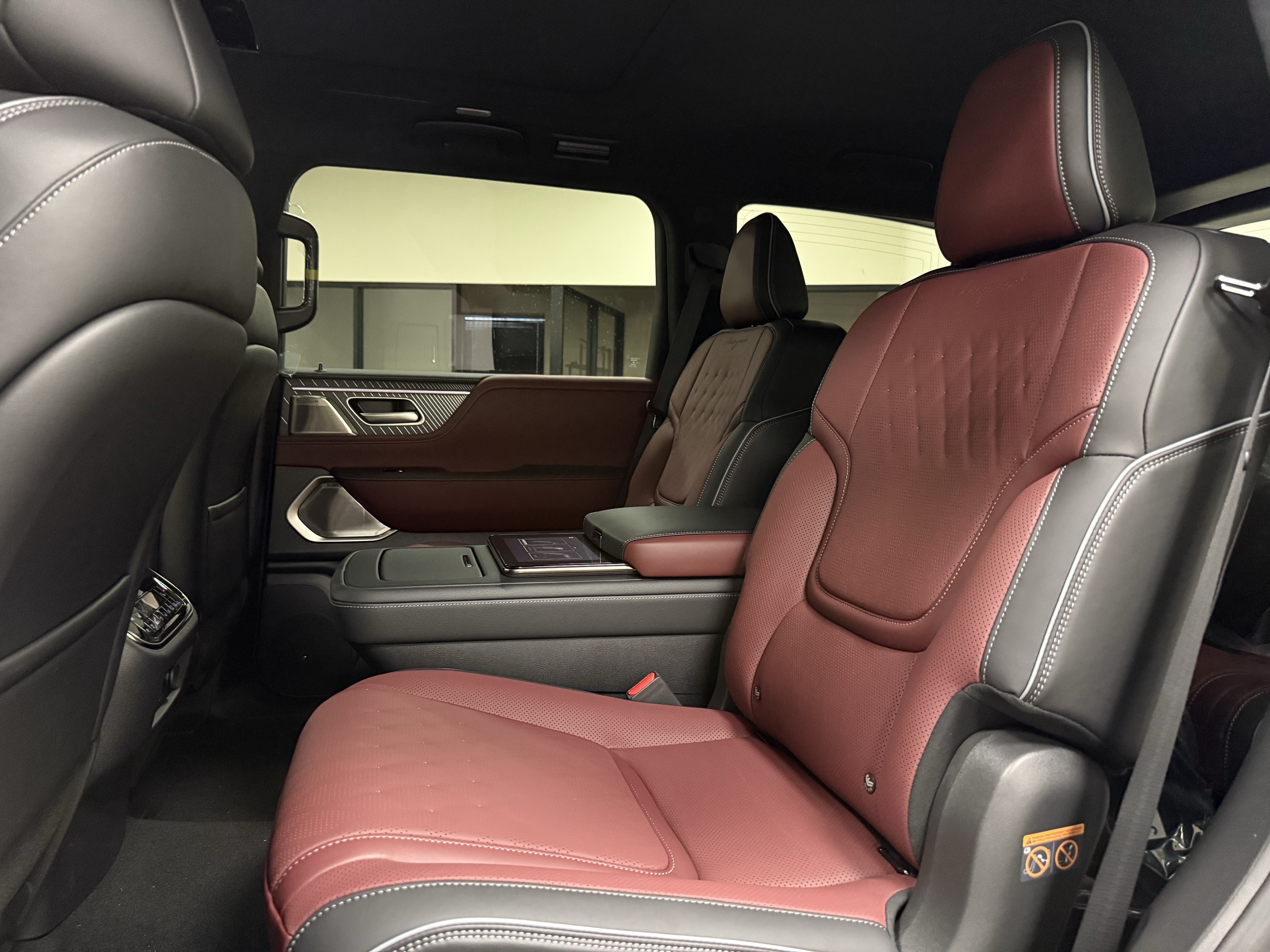 New 2027 INFINITI QX80 Autograph AWD/4WD image 15