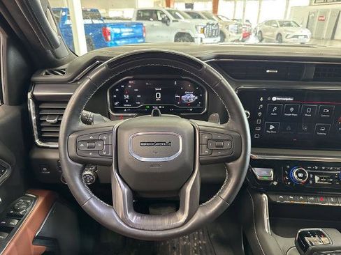 Used 2025 GMC Sierra 1500 Denali Ultimate AWD/4WD image 16