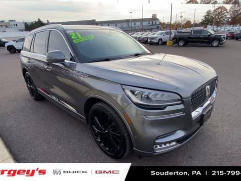 Used 2021 Lincoln Aviator Reserve w/ Equipment Group 208A image 2