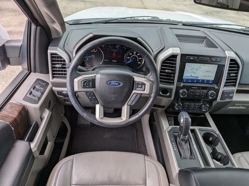 Used 2020 Ford F150 Lariat RWD image 15