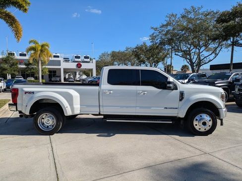 Used 2022 Ford F450 Lariat w/ Lariat Ultimate Package image 3