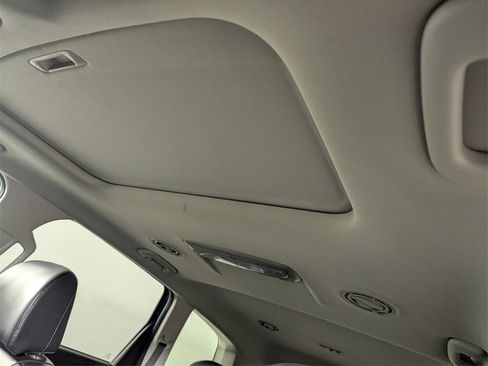 Used 2024 Kia Telluride S w/ S Sunroof Package image 13