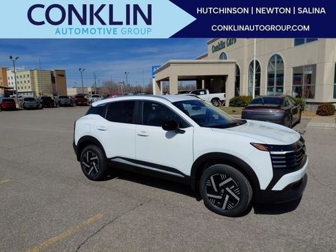 New 2026 Nissan Kicks SV FWD image 1
