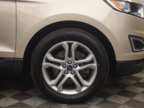 Used 2018 Ford Edge Titanium w/ Equipment Group 301A AWD/4WD image 33
