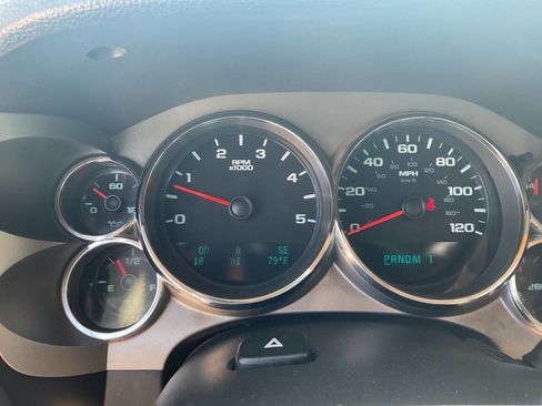 Used 2010 Chevrolet Silverado 3500 LT AWD/4WD image 16
