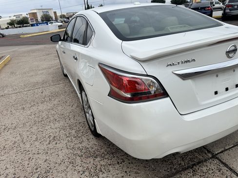 Used 2014 Nissan Altima 3.5 SL w/ Technology Package image 22