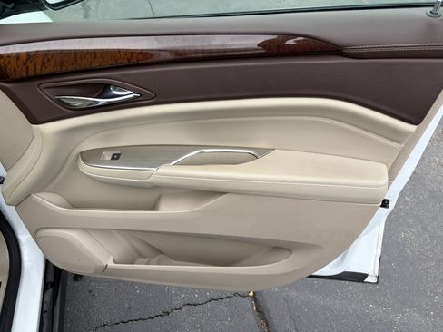 Used 2010 Cadillac SRX Premium AWD/4WD image 26
