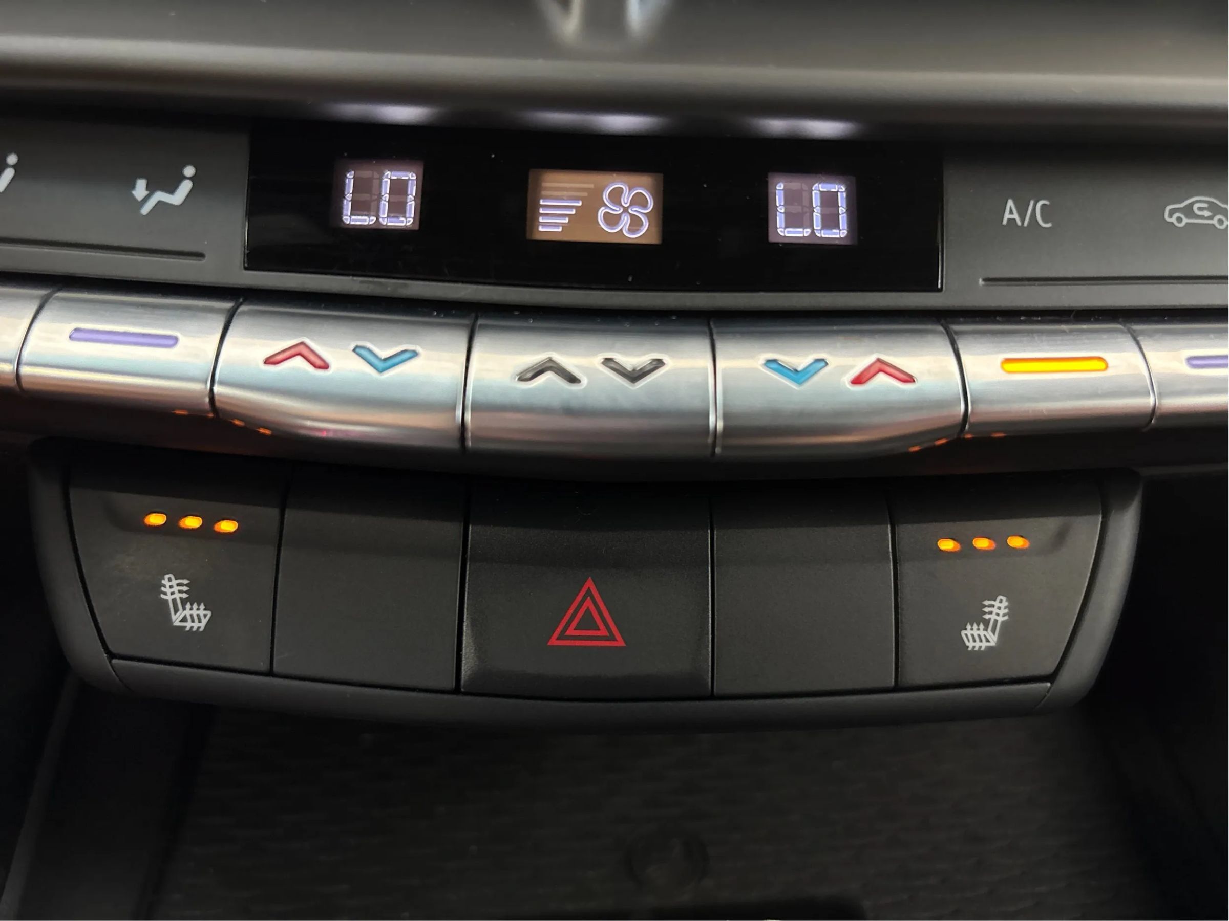 Used 2021 Cadillac CT4 Luxury w/ Sun And Sound Package RWD image 43