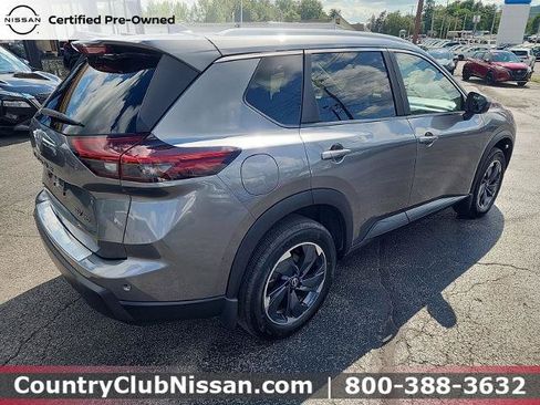 Certified 2024 Nissan Rogue SV w/ SV Premium Package AWD/4WD image 8