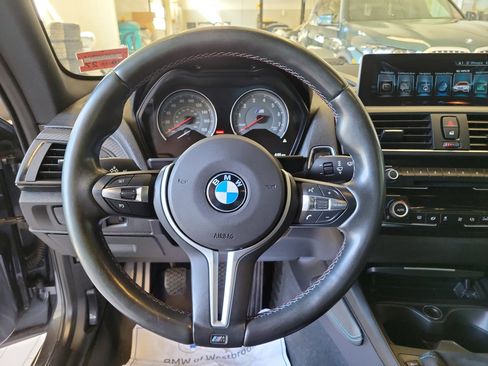 Used 2017 BMW M2 image 21