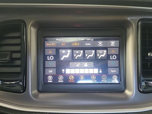 Used 2022 Dodge Challenger R/T w/ Driver Convenience Group RWD image 27