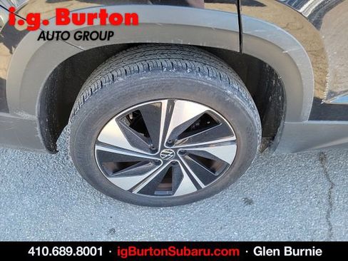 Used 2024 Volkswagen Taos SE image 6