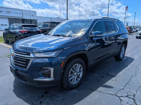 Used 2023 Chevrolet Traverse LT AWD/4WD image 4