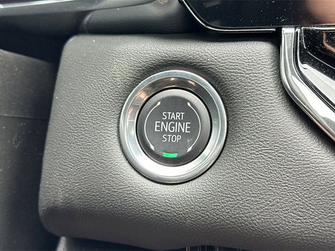 New 2025 GMC Canyon Elevation w/ Convenience Package image 20