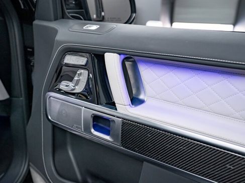 Used 2025 Mercedes-Benz G 63 AMG AMG G 63 image 34