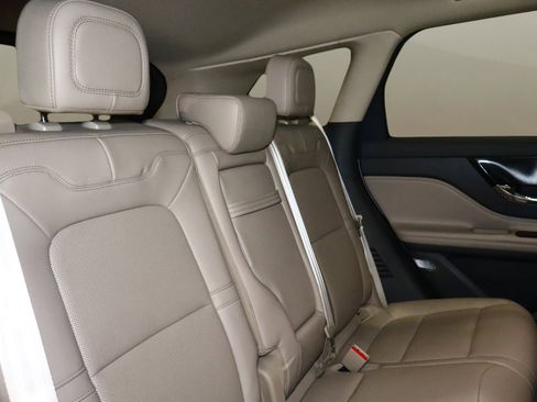 Used 2022 Lincoln Corsair FWD w/ Equipment Group 101A image 18