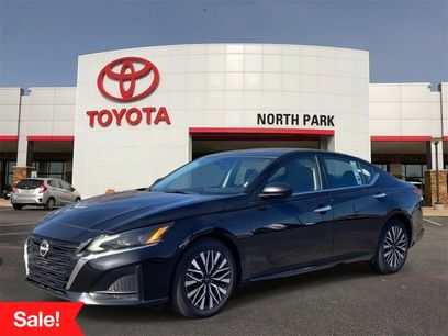 Used 2024 Nissan Altima 2.5 SV