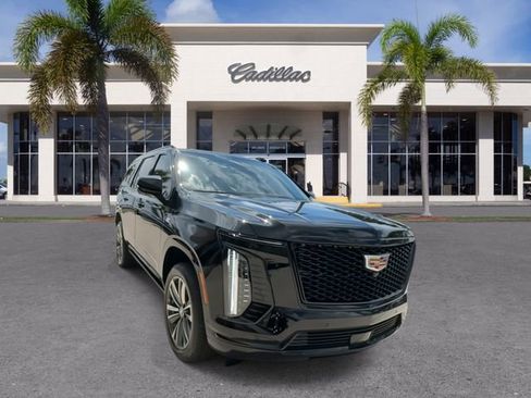 Certified 2026 Cadillac Escalade Sport AWD/4WD image 3
