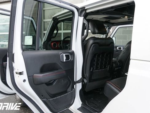 Used 2022 Jeep Gladiator Rubicon w/ Trailer Tow Package image 32