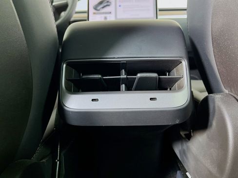 Used 2020 Tesla Model Y Long Range AWD/4WD image 28