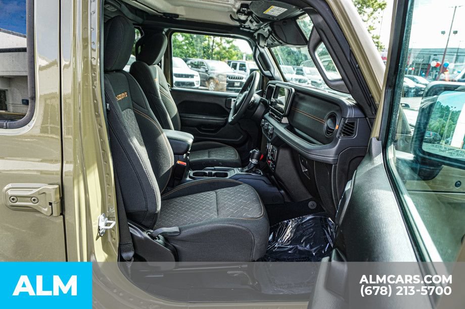 Used 2026 Jeep Gladiator Mojave AWD/4WD image 22