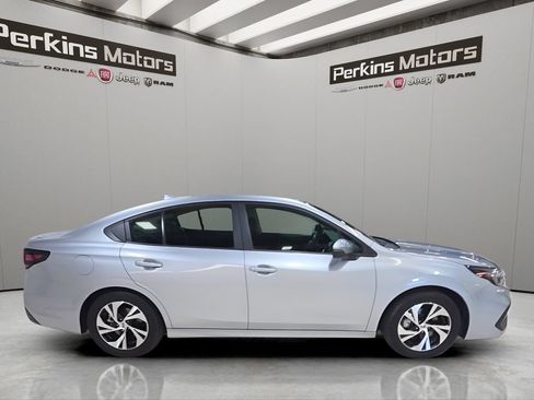 Used 2025 Subaru Legacy Premium AWD/4WD image 6