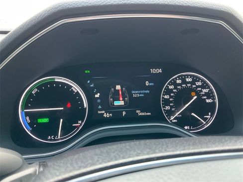 Used 2022 Toyota Avalon XSE image 19