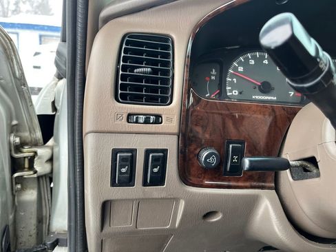 Used 2002 Toyota 4Runner Limited image 17
