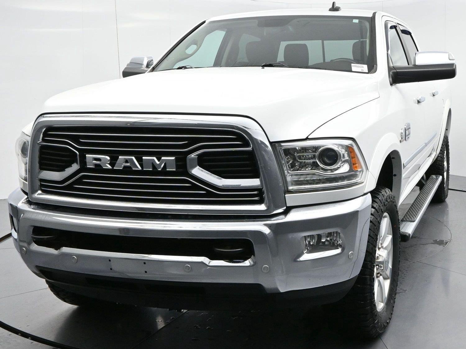 Used 2018 RAM 2500 Longhorn w/ Convenience Group AWD/4WD image 2