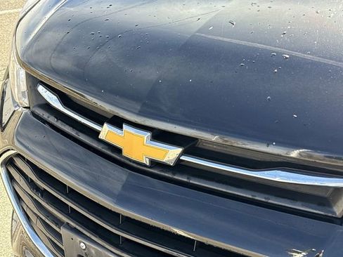 Used 2020 Chevrolet Trax LT w/ LT Convenience Package image 30