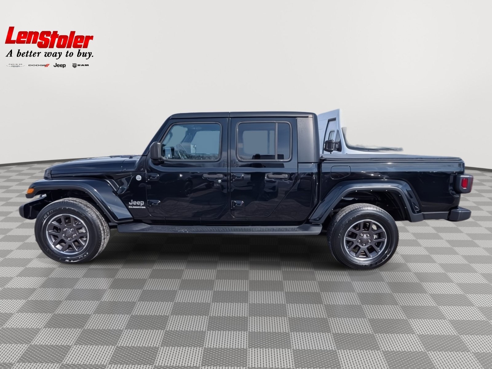 Used 2022 Jeep Gladiator Overland w/ Popular Equipment Package AWD/4WD image 2