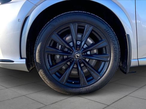 Used 2024 Lexus RX 500h F Sport image 10