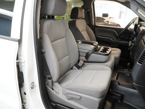 Used 2018 Chevrolet Silverado 1500 W/T w/ WT Convenience Package AWD/4WD image 23