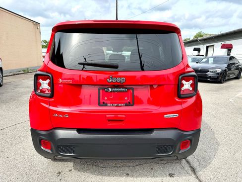 Used 2022 Jeep Renegade Latitude image 10