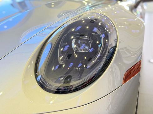 Used 2025 Porsche 911 Targa 4 GTS image 3