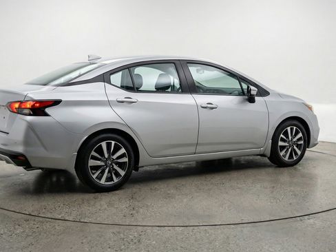Used 2025 Nissan Versa SV FWD image 9