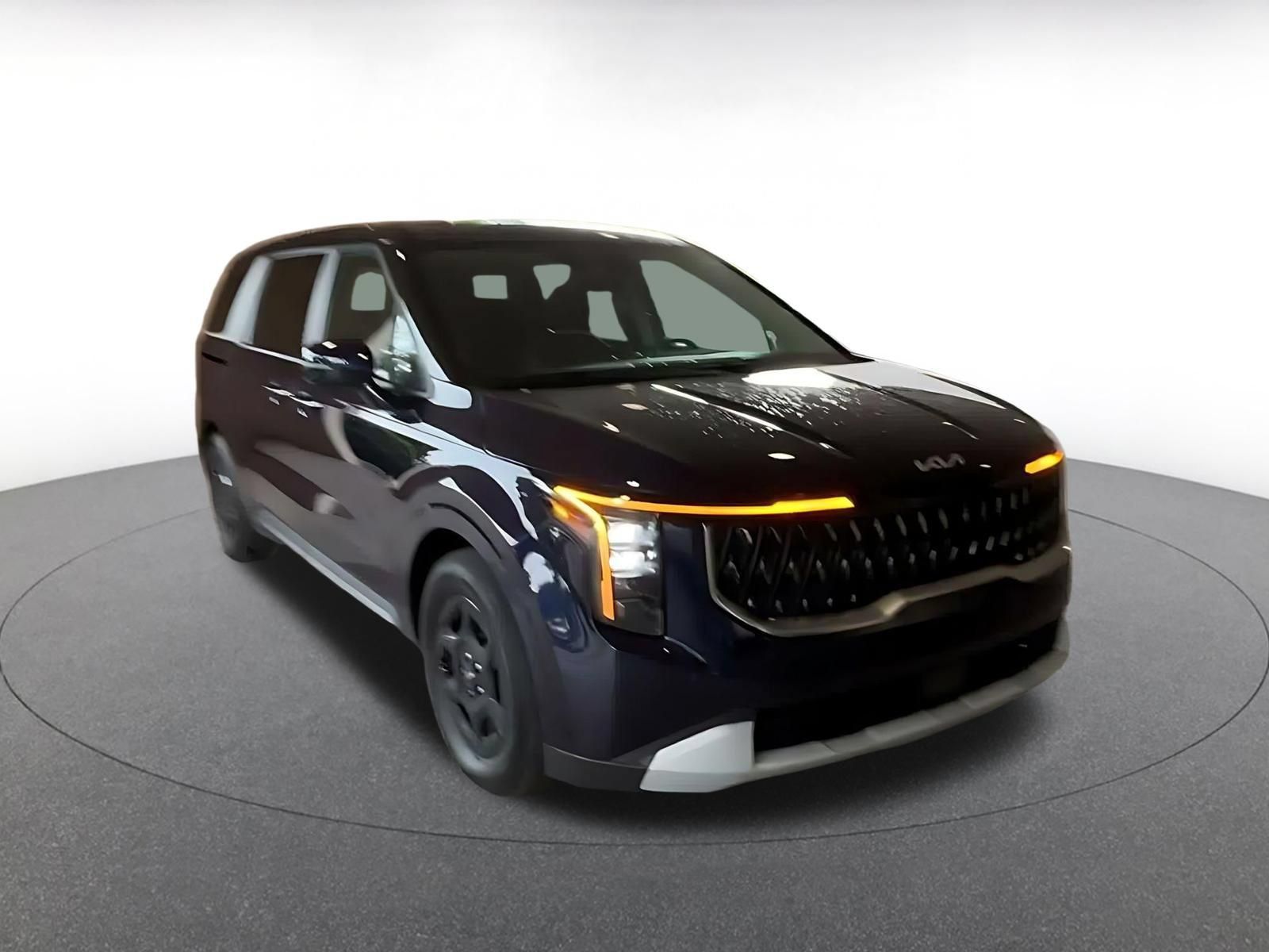 Used 2026 Kia Carnival FWD image 3