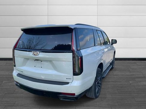 Used 2022 Cadillac Escalade Sport image 2