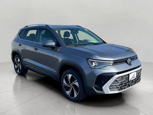New 2025 Volkswagen Taos SE AWD/4WD image 1